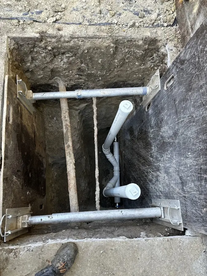 Experienced plumber completing Gas Line Repair work in Monroe